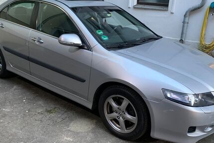 Honda Accord 112.700 km 4.499 &euro; Berlin 12043
