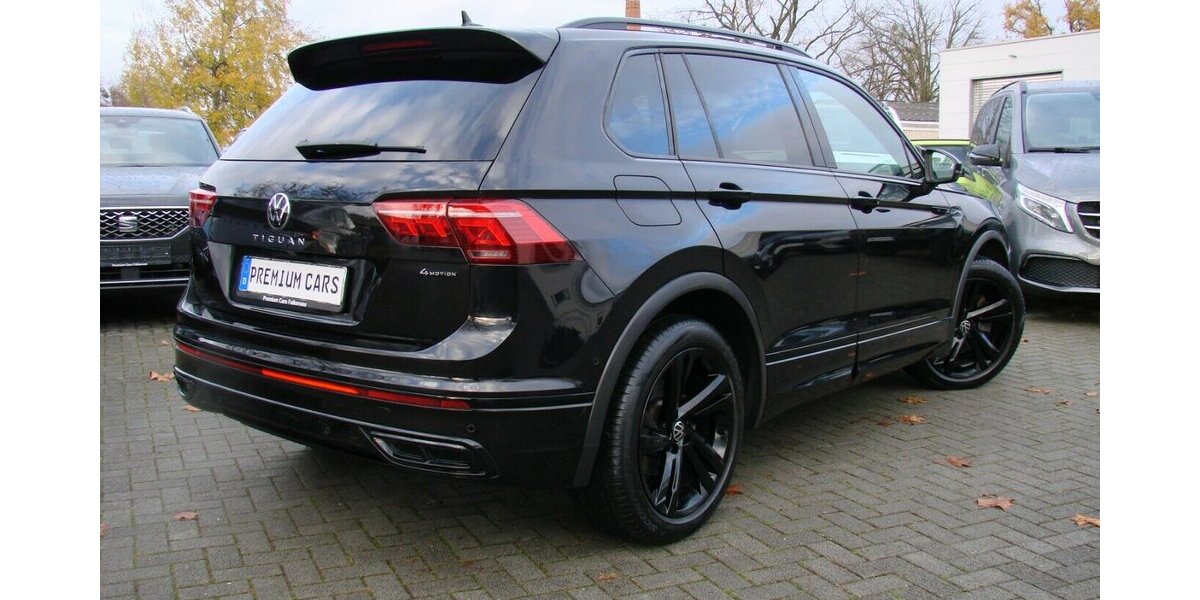 VW Tiguan 2.0TDi R-Line 4M BlackStyle ACC IQ LIGHT 41.763 km 35.980 &euro; Falkensee 14612