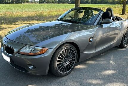 BMW Z4 138.000 km 15.000 € Berlin 12347