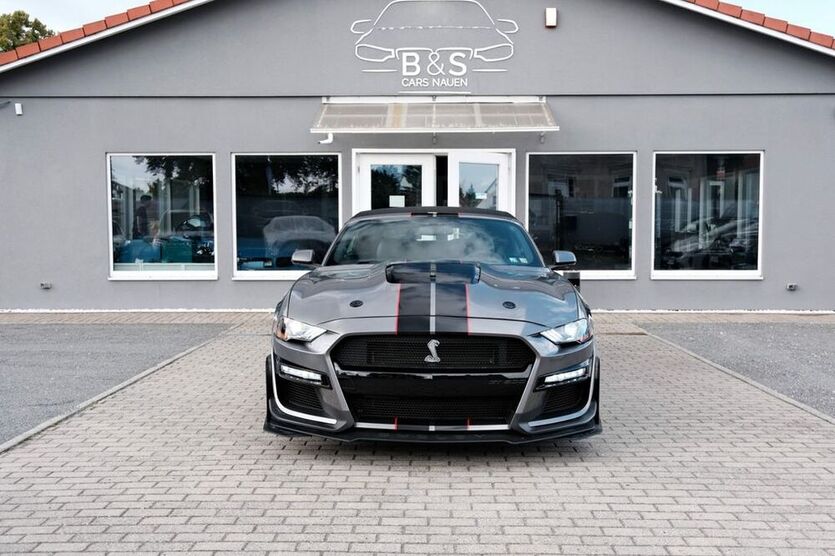 Mustang