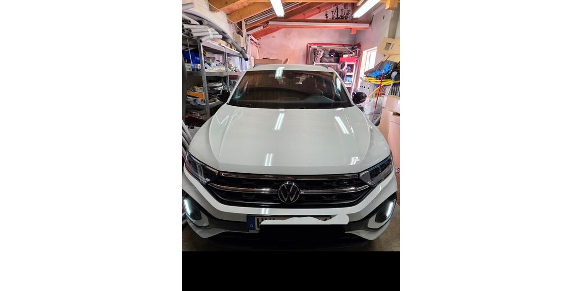 VW T-Roc 9.300 km 32.299 &euro; Falkensee 14612