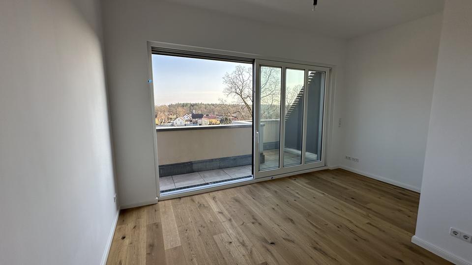 Einfamilienhaus Ludwigsfelde - 3 Zimmer, 141 m&sup2;, 1.960&euro; | Angebot:23081568