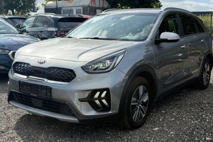Kia Niro 106.000 km 14.200 &euro; Berlin 12055
