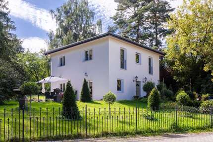 Haus zum Kaufen in Potsdam 1.099.000 € 147.02 m² 4 zimmer
