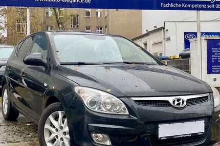 Hyundai i30 125.000 km 6.990 € Berlin 10625