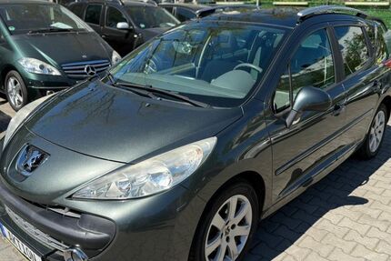 Peugeot 207 120.000 km 2.850 &euro; Berlin Wittenau -Reinickendorf 13407