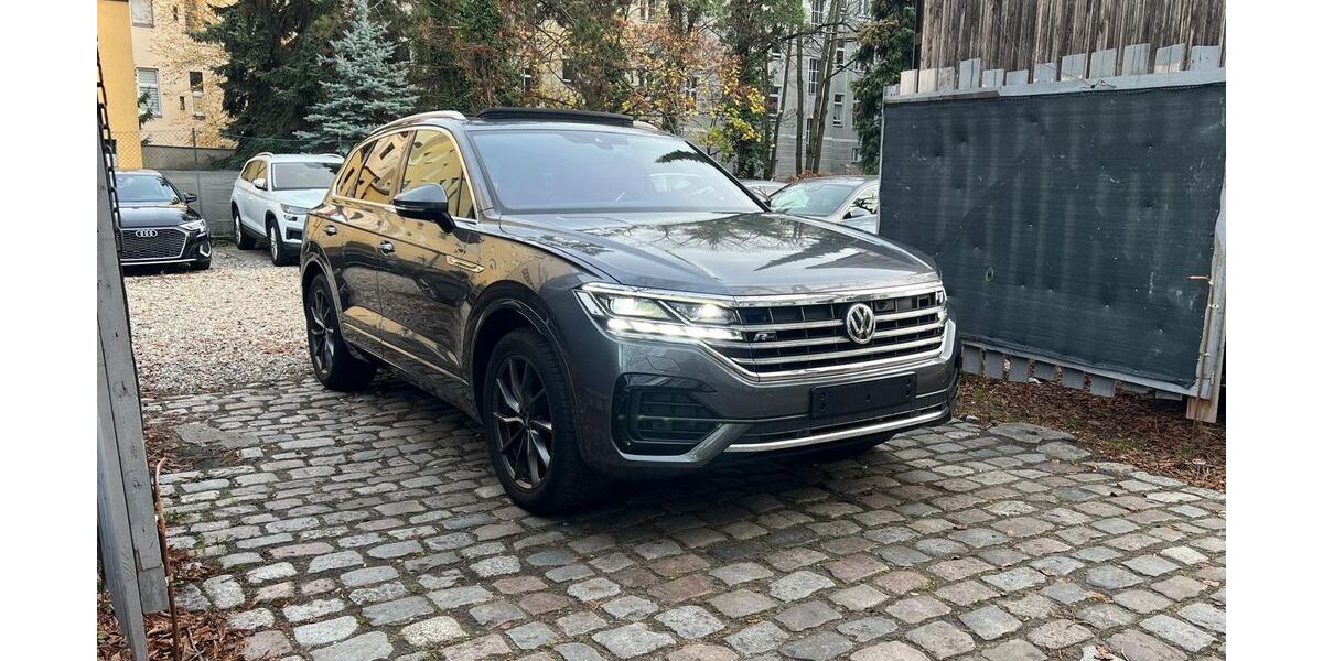 VW Touareg 177.800 km 34.700 &euro; Berlin 12103