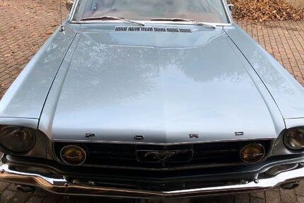 Ford Mustang 65.983 km 22.899 € Berlin 10178