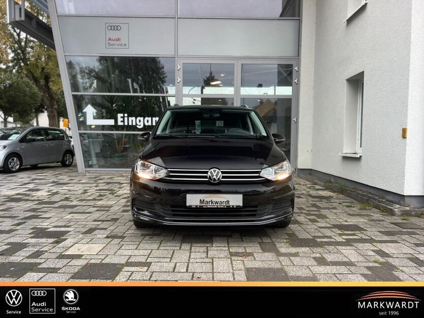 VW Touran 28.000 km 31.949 € Zossen 15806