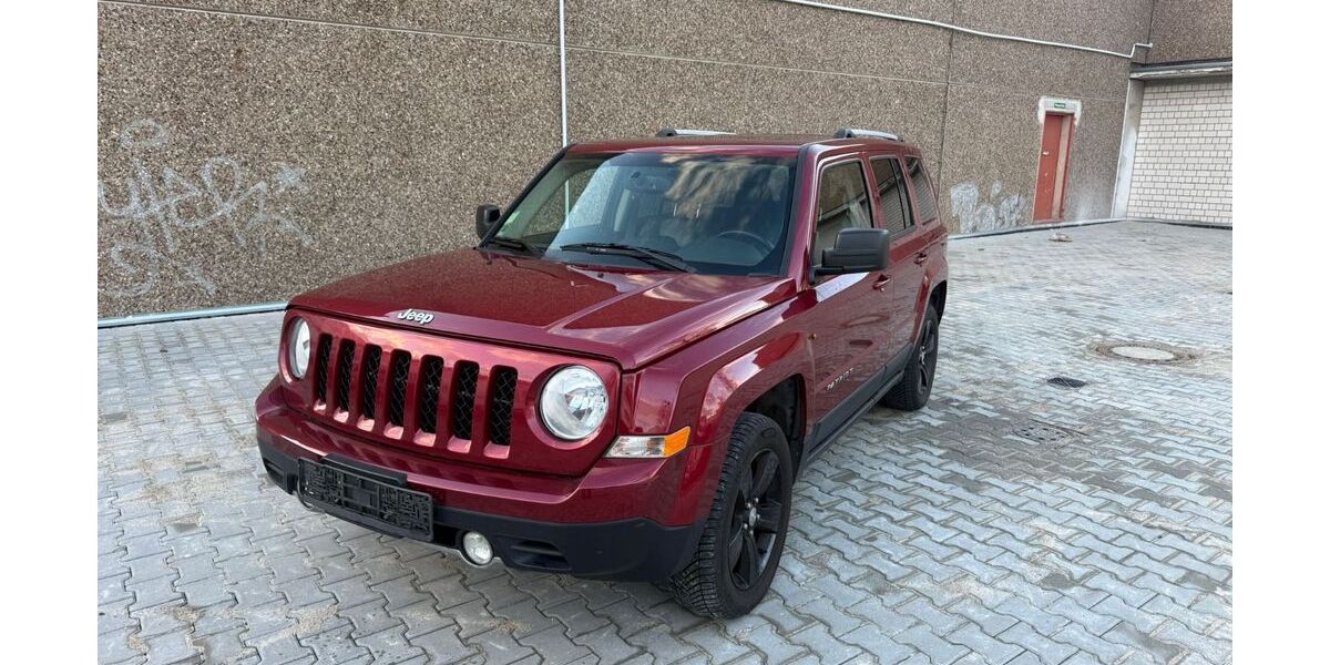 Jeep Patriot 67.000 km 12.490 € Berlin 12277
