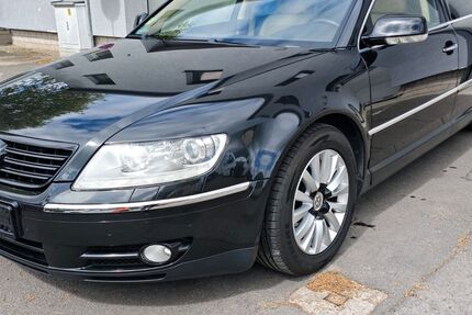 VW Phaeton 140.987 km 9.990 &euro; Berlin 13435