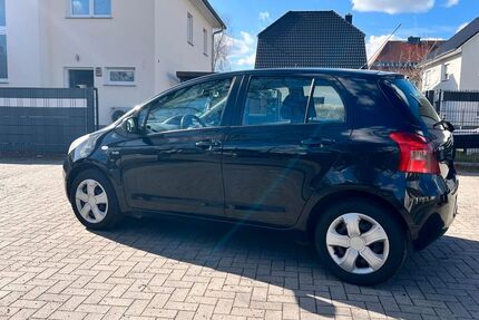 Toyota Yaris 130.000 km 4.999 &euro; Berlin 13591