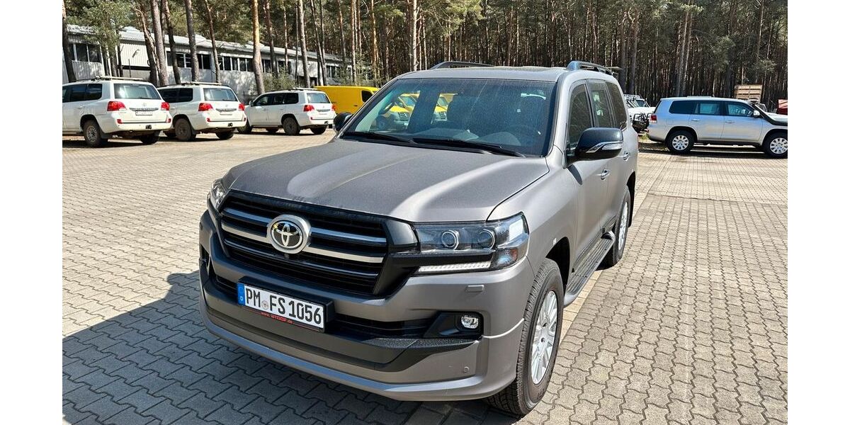 Toyota Land Cruiser 2.725 km 333.200 &euro; Borkheide 14822