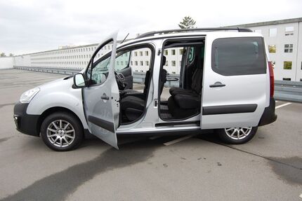 Peugeot Partner 46.900 km 12.899 € Berlin 13435