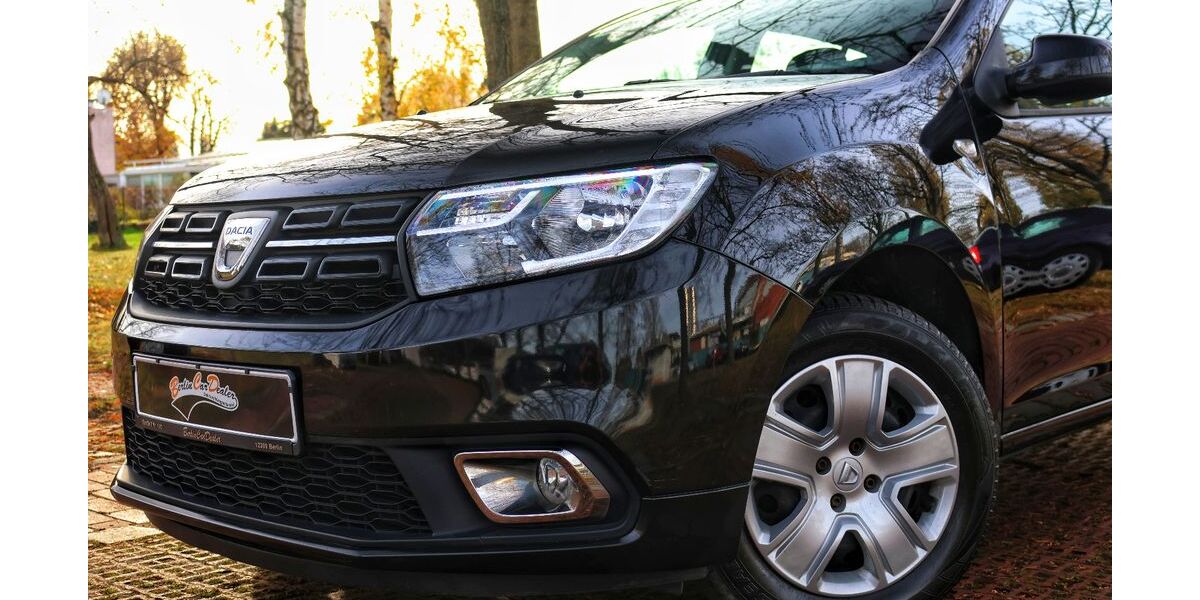 Dacia Sandero 79.000 km 7.999 € Berlin 12309