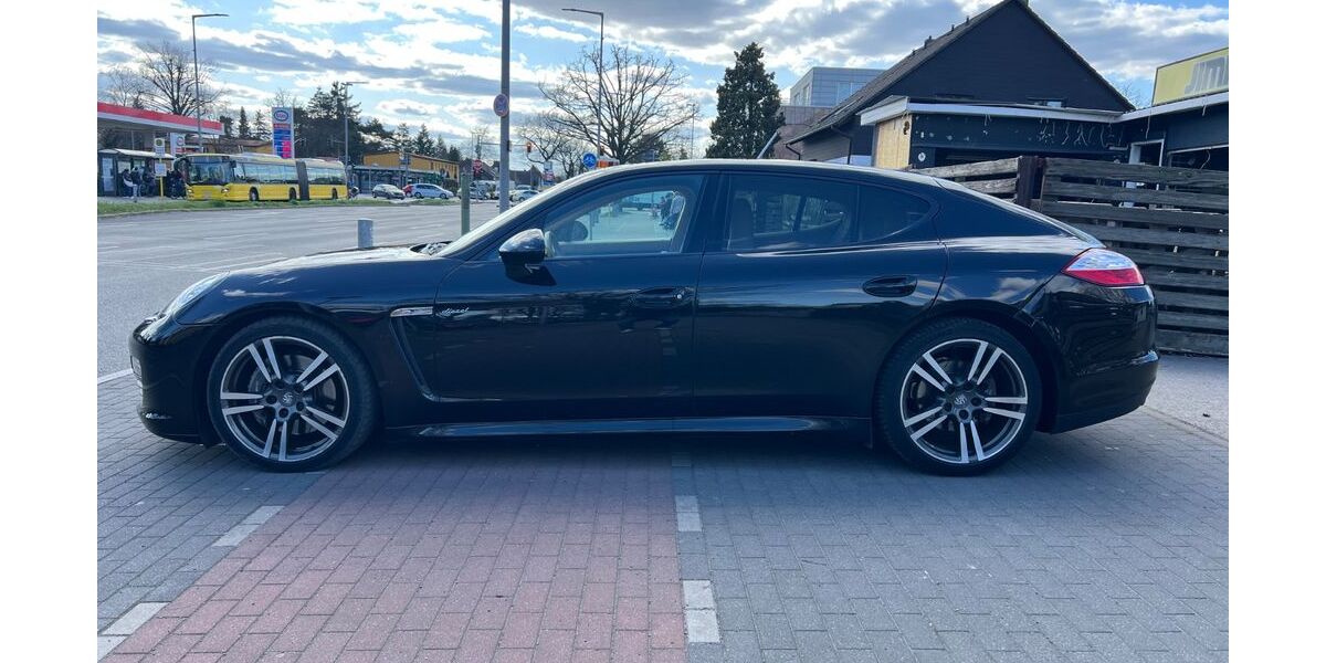 Porsche Panamera 266.000 km 21.900 &euro; Berlin 12349