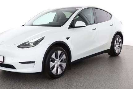 Tesla Model Y 27.748 km 38.880 &euro; Berlin 12103