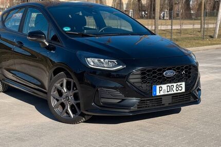 Ford Fiesta 92.622 km 12.300 &euro; Potsdam 14480