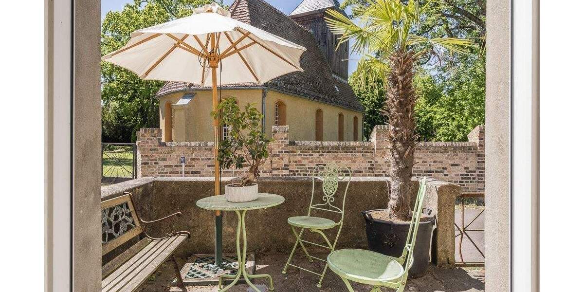 Vierseitenhof mit viel Grundstück in Potsdam 1 zimmer