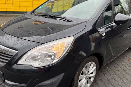 Opel Meriva 189.000 km 3.999 € Berlin 13055