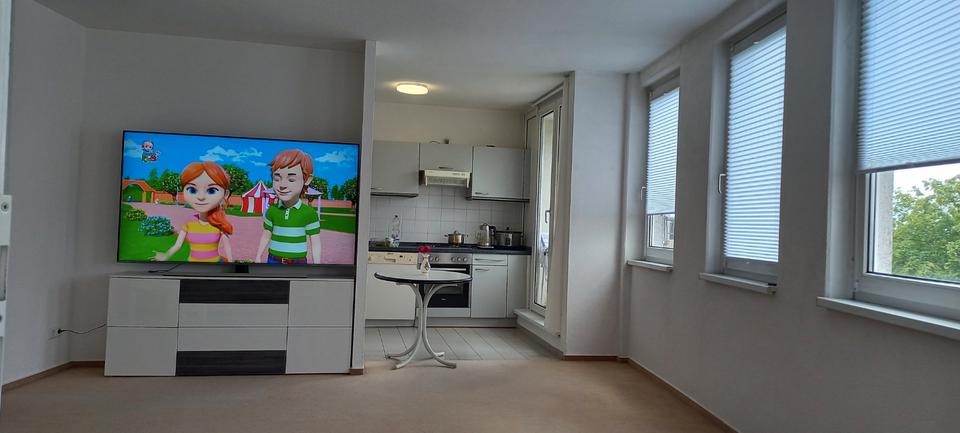 Erdgeschoßwohnung Berlin Tempelhof-Schöneberg - 10 Zimmer, 66 m&sup2;, 590&euro; | Angebot:26314205