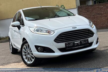 Ford Fiesta 100.000 km 6.480 € Berlin - Pankow 13187
