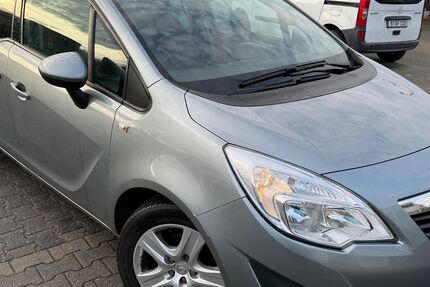 Opel Meriva 138.000 km 5.399 € Berlin 12277