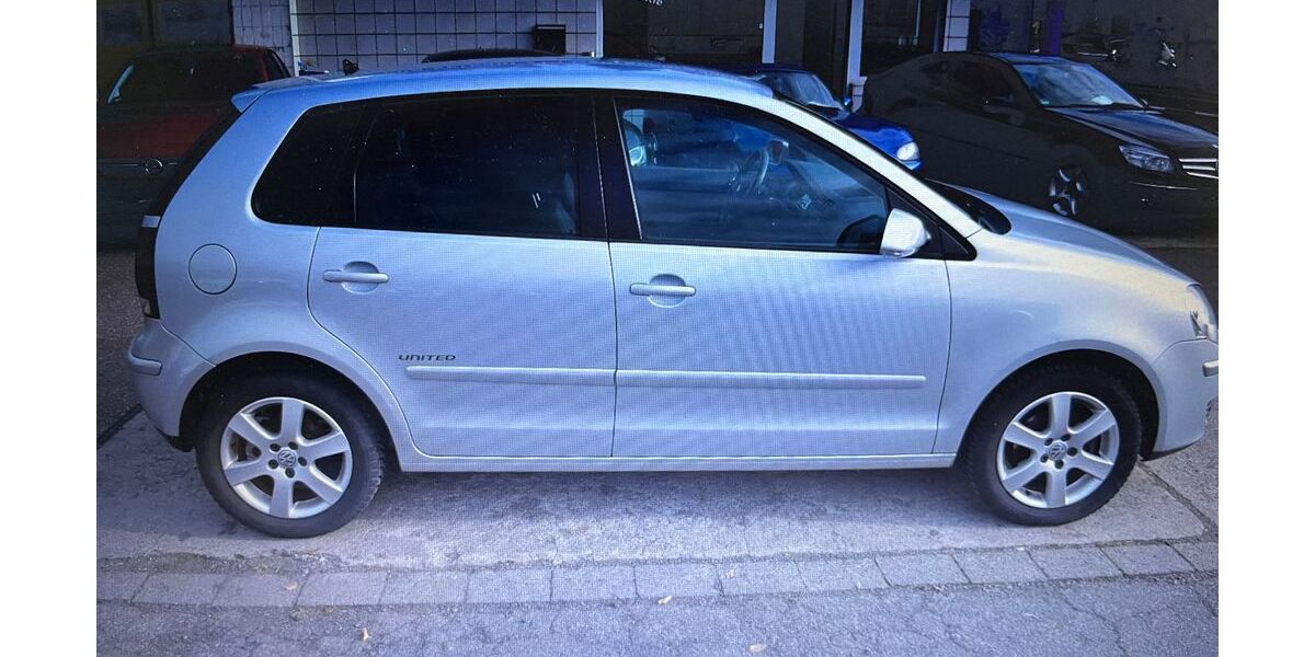 VW Polo 90.000 km 5.200 &euro; Berlin 12307