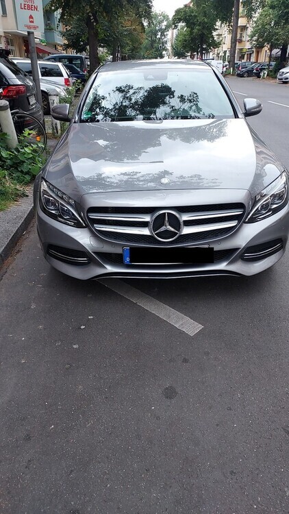 Mercedes-Benz C-Klasse 80.000 km 17.500 € Berlin 10178
