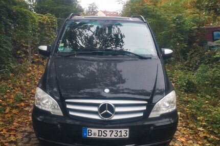 Mercedes-Benz Viano 180.000 km 17.500 € Berlin 12247