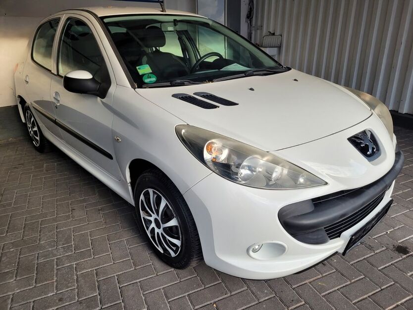 Peugeot 206 102.600 km 2.950 € Berlin 12277