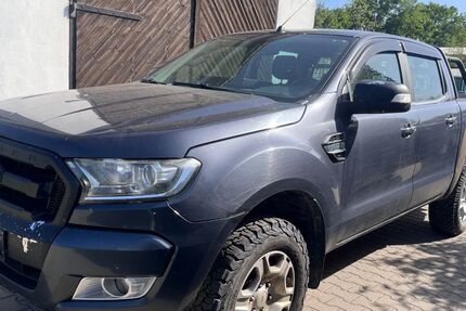Ford Ranger 221.223 km 11.990 &euro; Berlin 14167