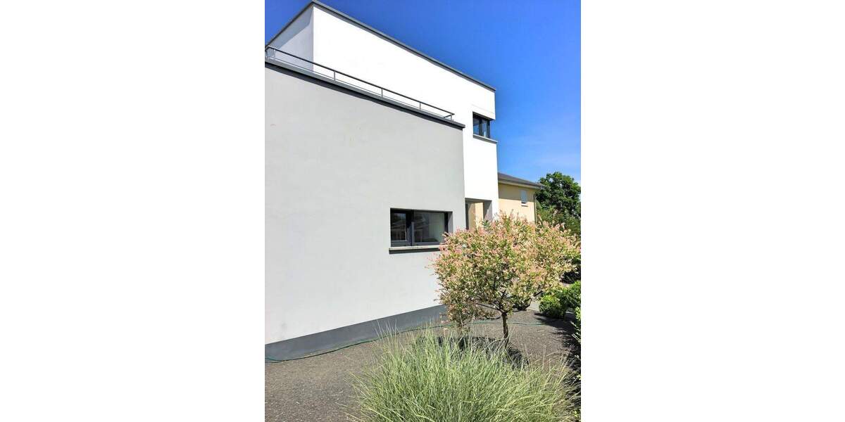 Repräsentatives Einfamilienhaus in exklusiver Lage von Potsdam-Bornstedt 5 zimmer