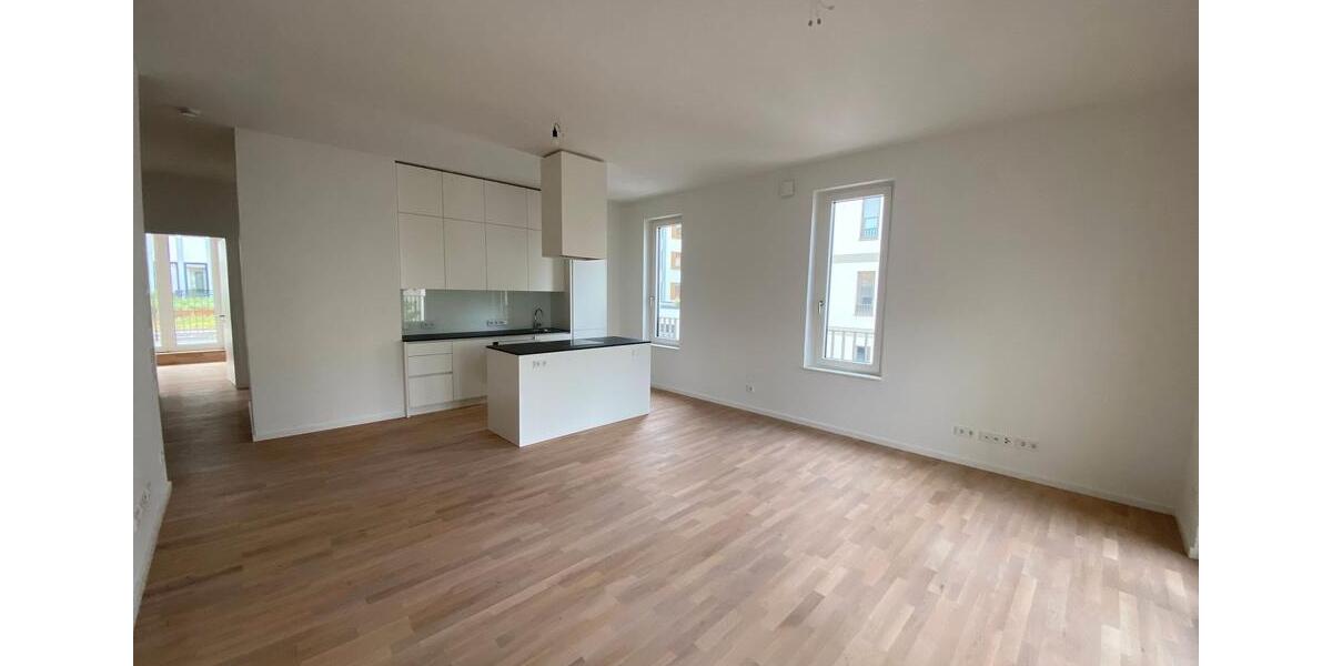 Wunderschöne 3-Zi. Whg. mit hochwertiger EBK und 2 Balkonen! 3 zimmer