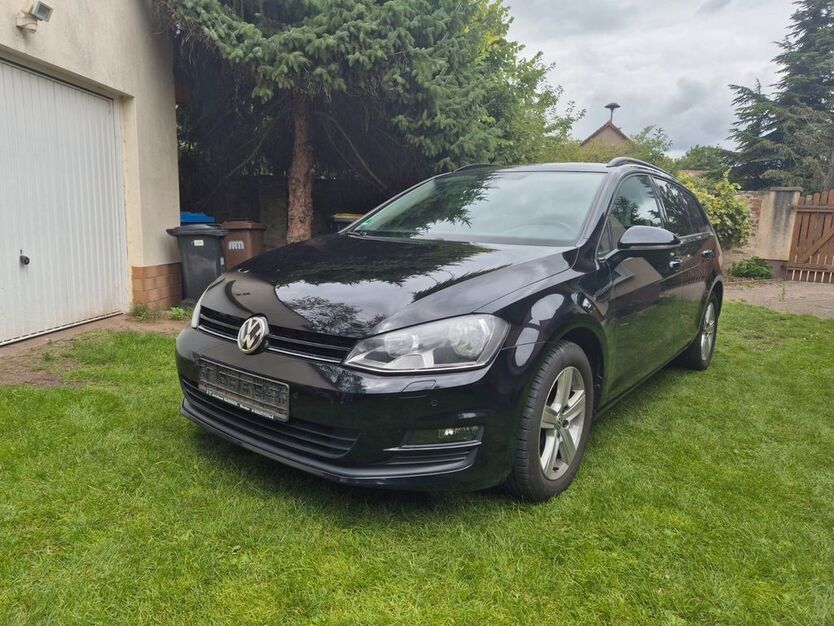 VW Golf 153.550 km 8.690 € Werder 14542