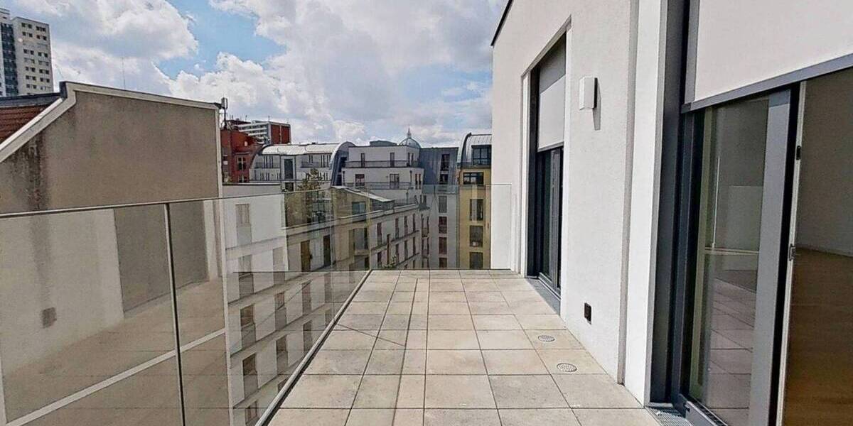 Etagenwohnung Berlin Mitte - 3 Zimmer, 100 m&sup2;, 3.425&euro; | Angebot:26841632