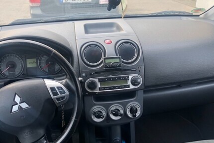 Mitsubishi Colt VI 182.000 km 4.200 € Berlin 10178