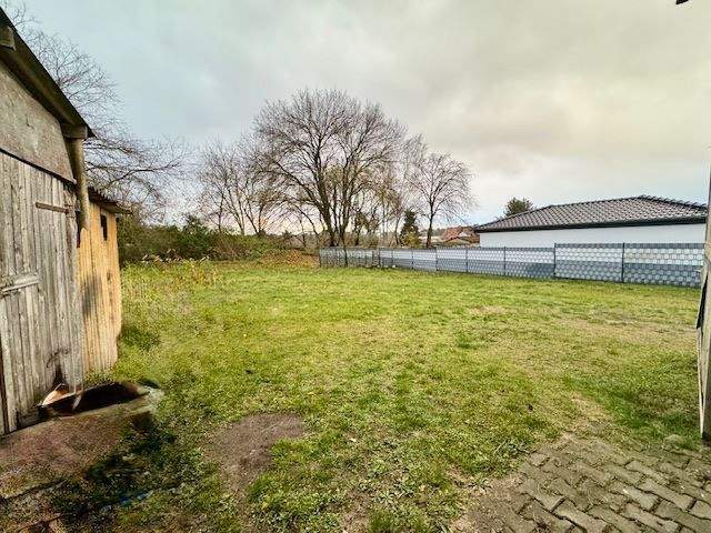 Großes Grundstück für Wohn- und Arbeitsmöglichkeiten schnelle Anbindung an A10Berliner Ring zimmer