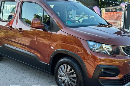 Peugeot Rifter 149.999 km 12.890 &euro; BERLIN 13127