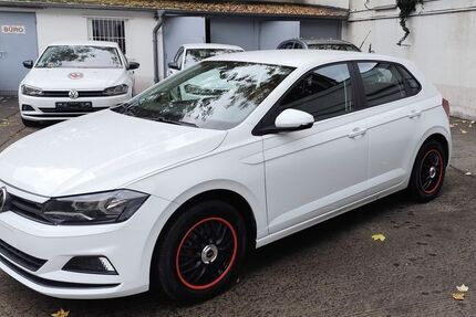 VW Polo 81.589 km 8.900 € Berlin 10247