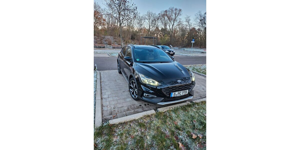 Ford Focus 54.300 km 13.900 &euro; Berlin 13351