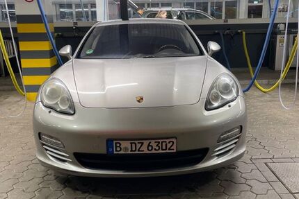 Porsche Panamera 149.500 km 19.500 € Berlin 13158
