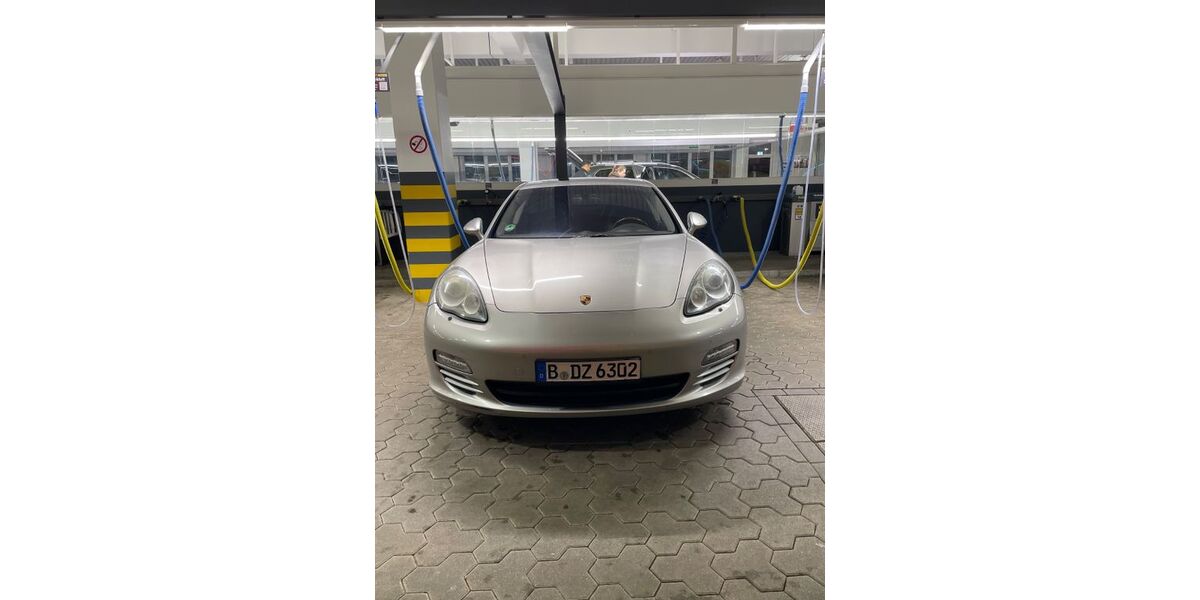 Porsche Panamera 149.500 km 19.500 &euro; Berlin 13158