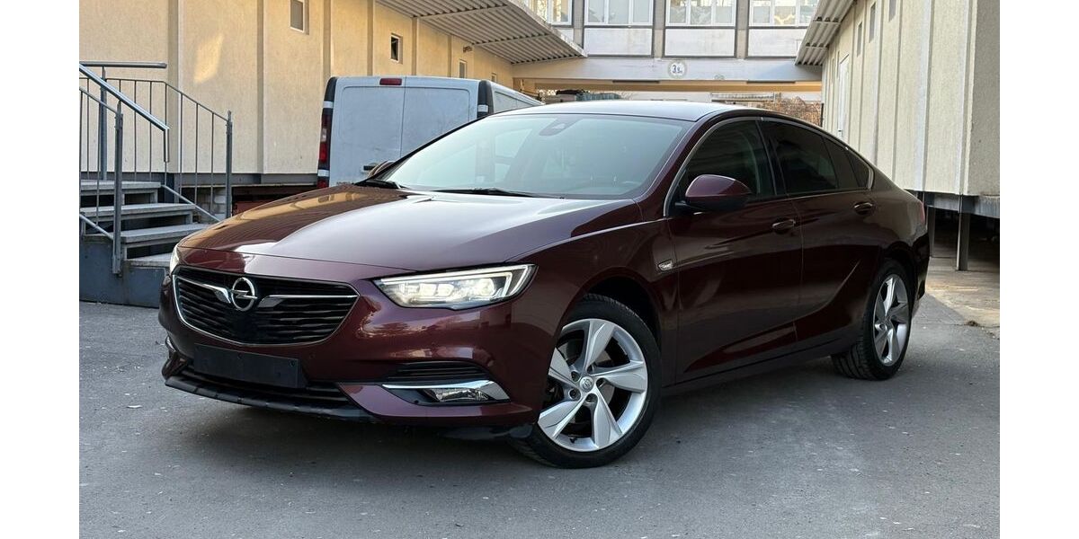 Opel Insignia 112.000 km 11.499 &euro; Berlin 12057
