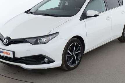 Toyota Auris 71.221 km 13.560 &euro; Berlin 14059