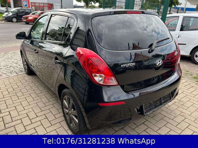 i20