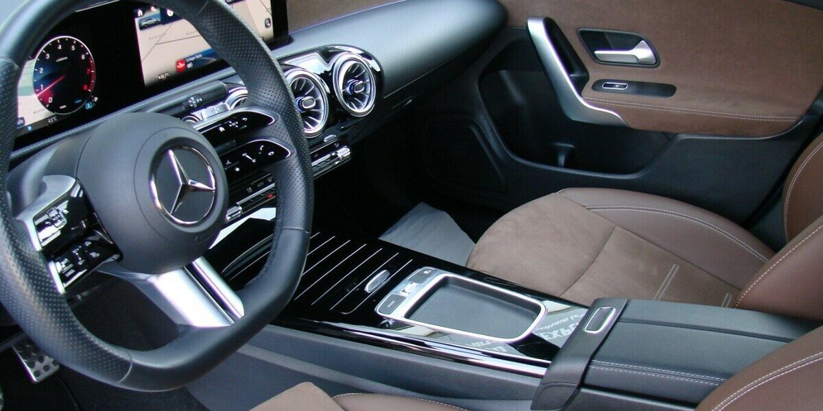 Mercedes-Benz CLA 180 Shooting Brake AMG Night Paket LED 360º Di 17.812 km 29.980 &euro; Falkensee 14612