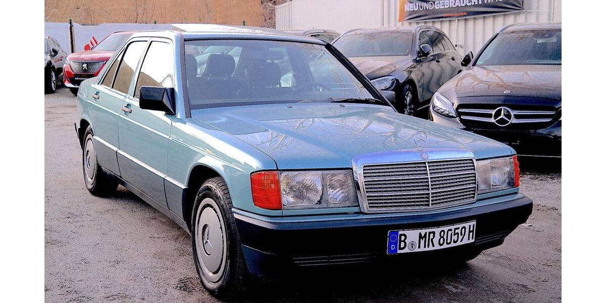 Mercedes-Benz 190 157.000 km 8.900 &euro; Berlin 12683