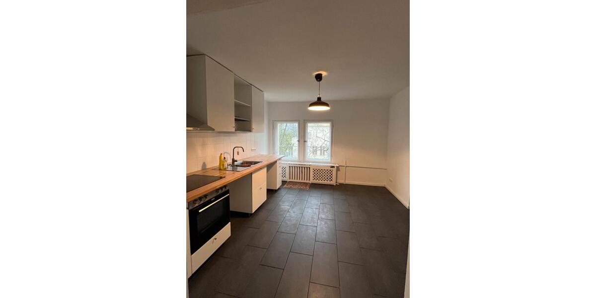 Etagenwohnung Berlin Westend - 5 Zimmer, 120 m&sup2;, 2.200&euro; | Angebot:26329400