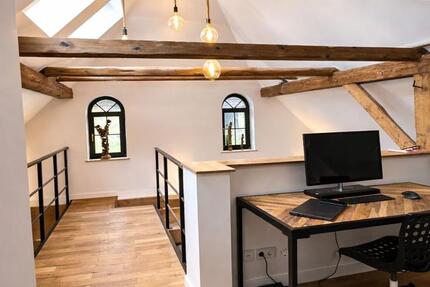 Haus Michendorf - 5 Zimmer, 280 m&sup2;, 2.650&euro; | Angebot:26351094